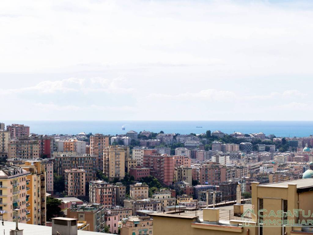 appartamento in vendita a Genova in zona Marassi