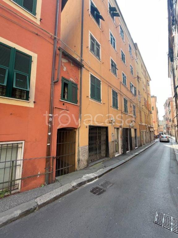appartamento in vendita a Genova in zona Sestri Ponente