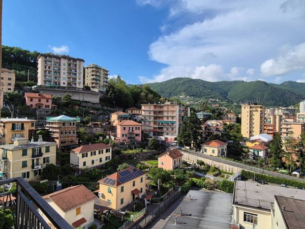 appartamento in vendita a Genova in zona Molassana