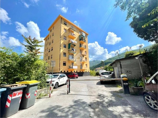 appartamento in vendita a Genova in zona Struppa