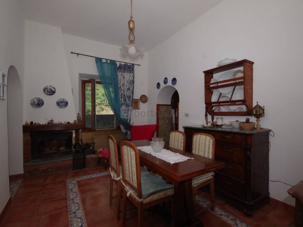 appartamento in vendita a Genova in zona Bolzaneto