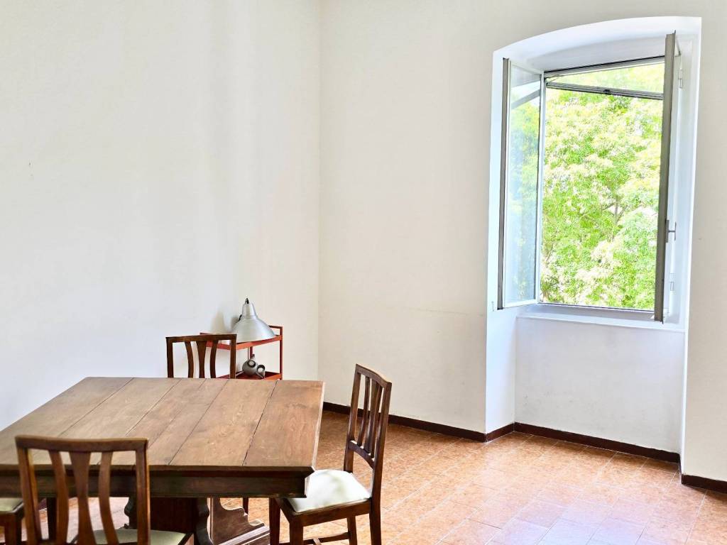 appartamento in vendita a Genova in zona Lagaccio / Granarolo