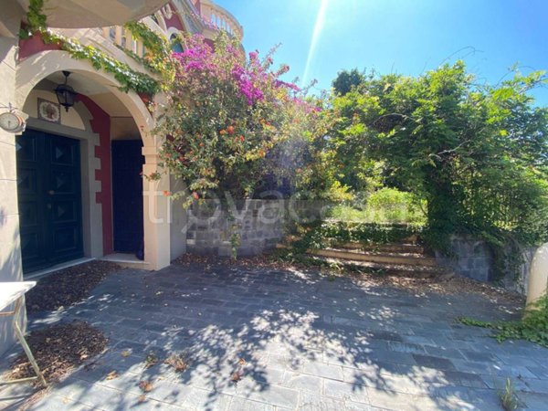 casa indipendente in vendita a Genova in zona Pegli