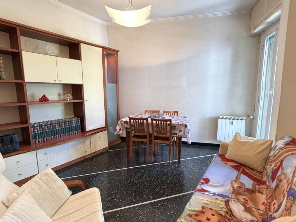 appartamento in vendita a Genova in zona Lagaccio / Granarolo