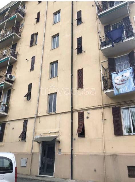 appartamento in vendita a Genova in zona Sampierdarena