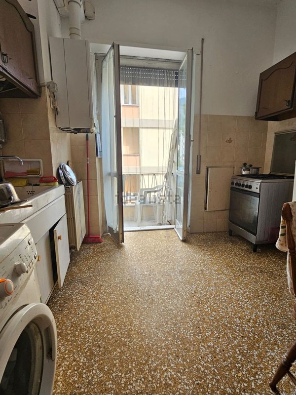 appartamento in vendita a Genova in zona Sestri Ponente
