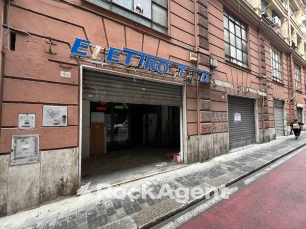 negozio in vendita a Genova in zona Sampierdarena