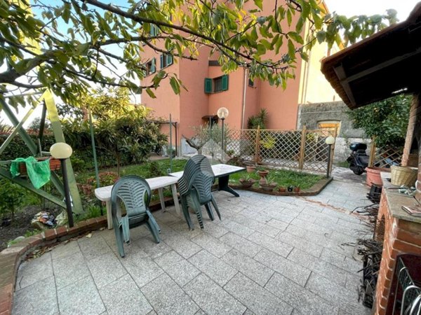 casa indipendente in vendita a Genova