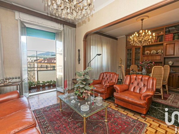 appartamento in vendita a Genova in zona Sampierdarena