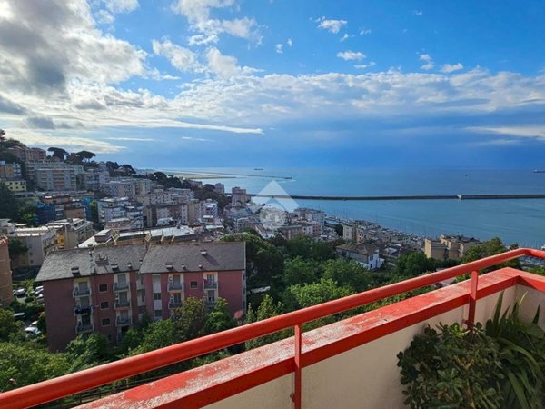 quadrivano in vendita a Genova in zona Pegli