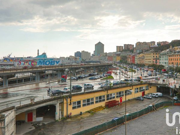 appartamento in vendita a Genova in zona Lagaccio / Granarolo
