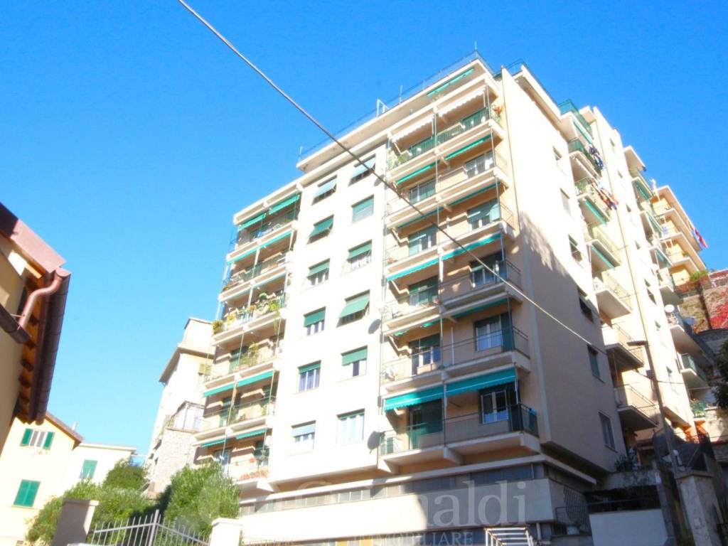 appartamento in vendita a Genova in zona Certosa
