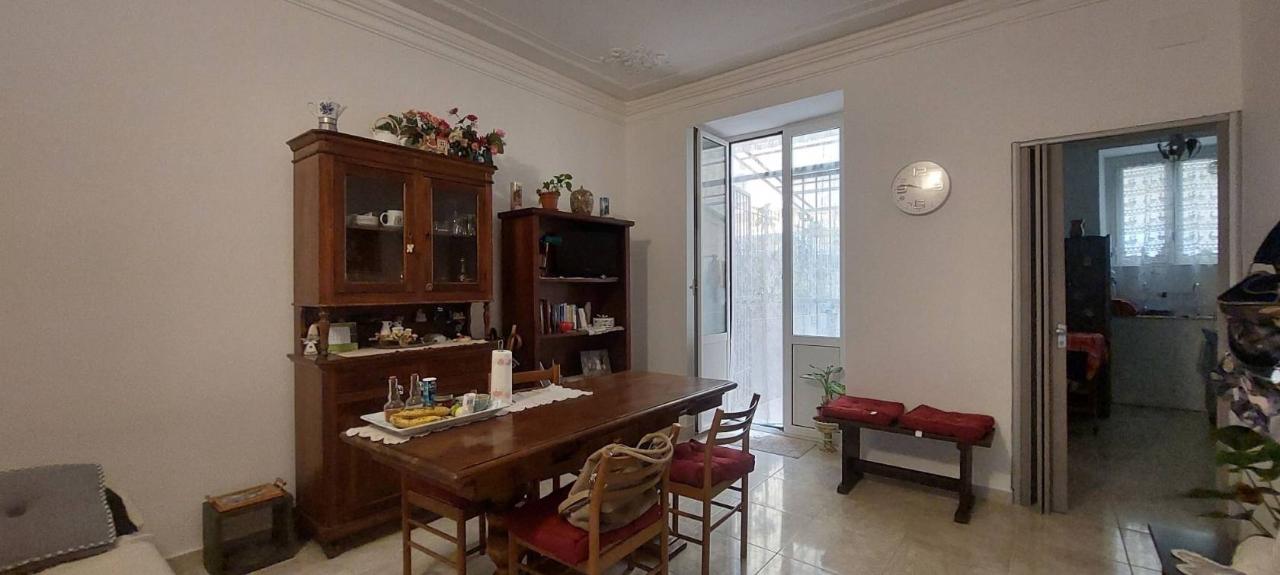 appartamento in vendita a Genova in zona Sestri Ponente