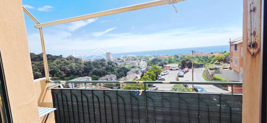 appartamento in vendita a Genova in zona Apparizione