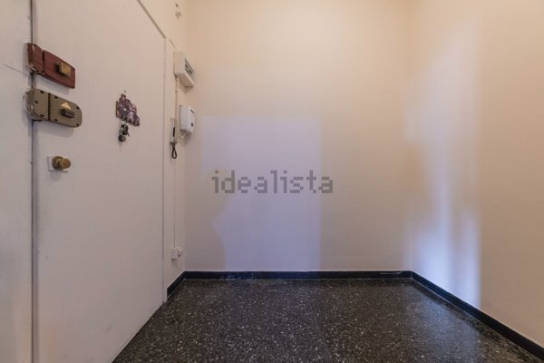 appartamento in vendita a Genova in zona Sampierdarena