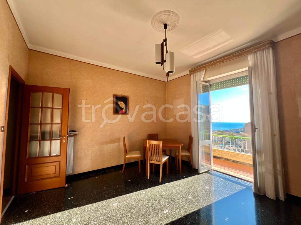 appartamento in vendita a Genova in zona Pegli