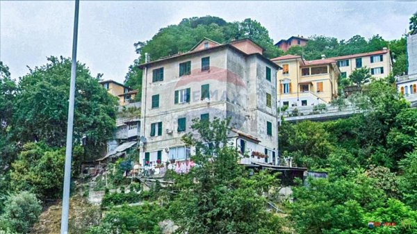 appartamento in vendita a Genova in zona Pontedecimo
