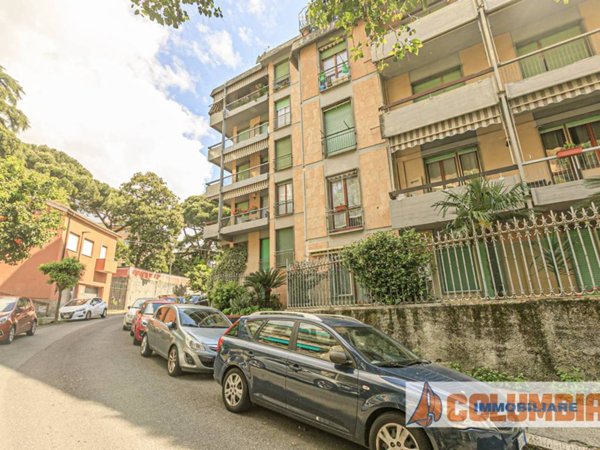 appartamento in vendita a Genova in zona Pegli