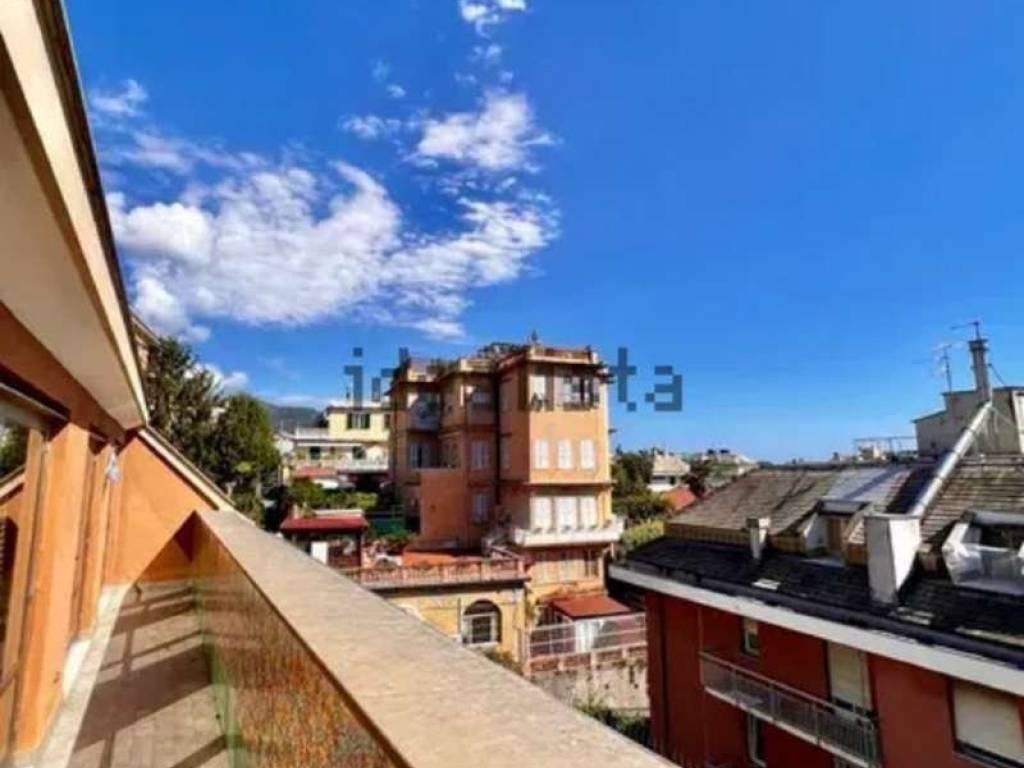 appartamento in vendita a Genova in zona Albaro