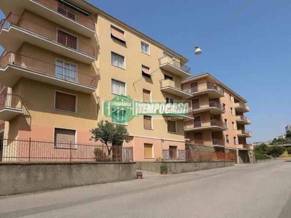 appartamento in vendita a Genova in zona Sestri Ponente