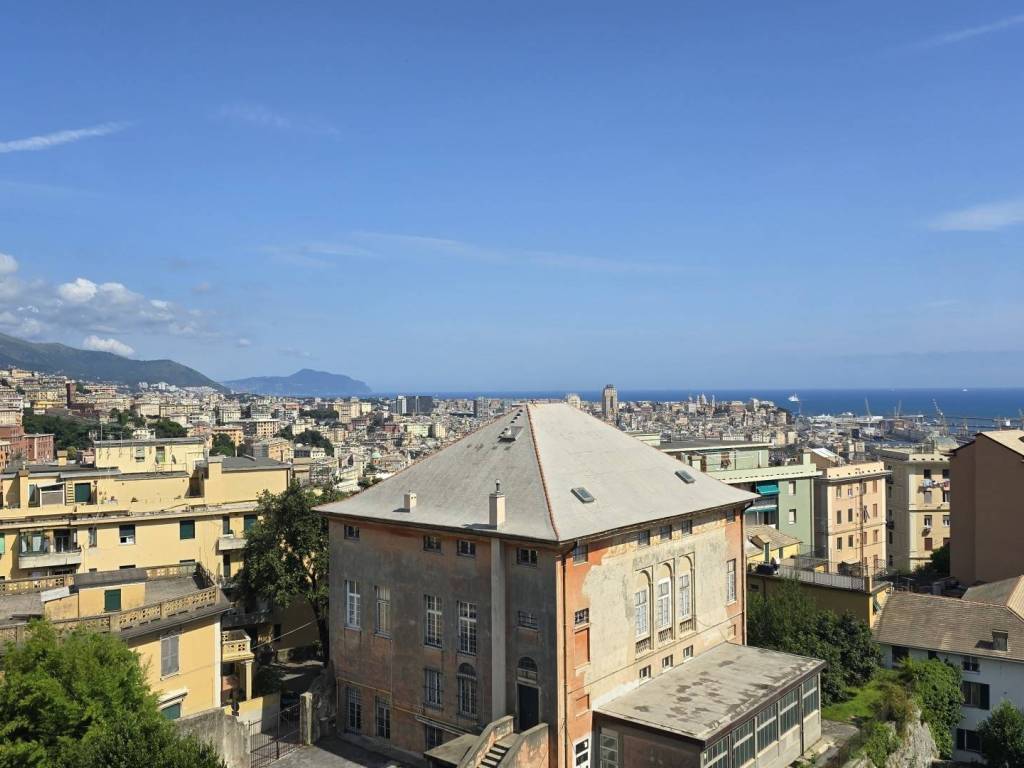 appartamento in vendita a Genova in zona San Teodoro
