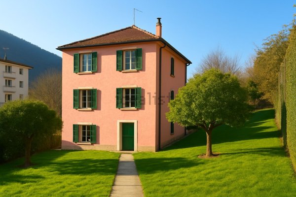 casa indipendente in vendita a Genova in zona Molassana