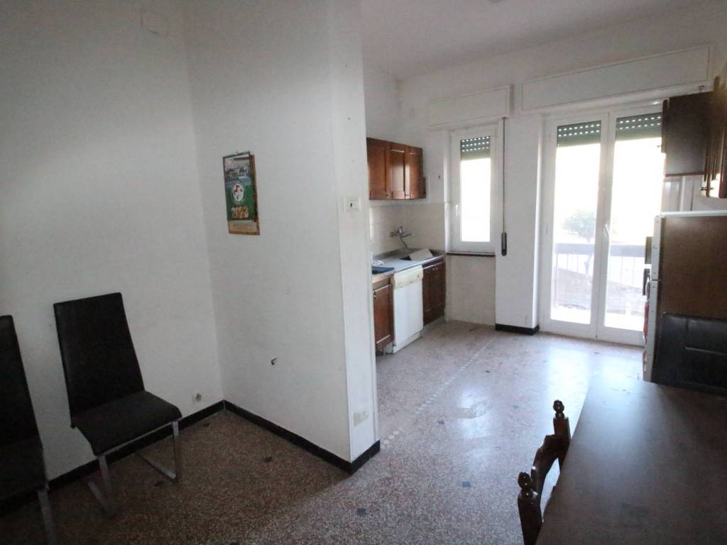 appartamento in vendita a Genova in zona Palmaro / Pra'