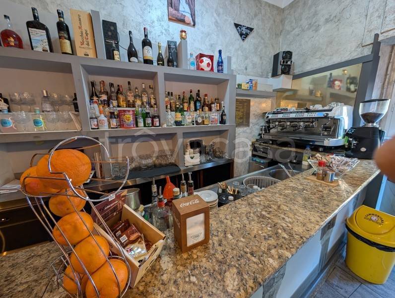 negozio in vendita a Genova in zona Voltri
