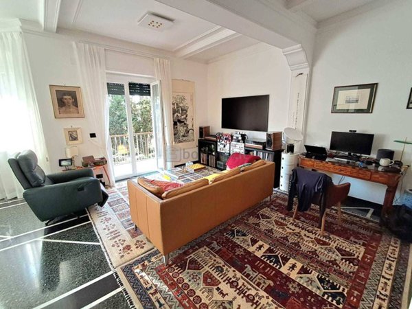 appartamento in vendita a Genova in zona Quarto dei Mille