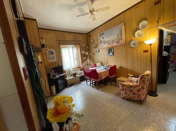 appartamento in vendita a Genova in zona Sestri Ponente