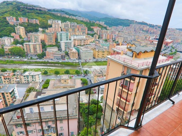 appartamento in vendita a Genova in zona Staglieno