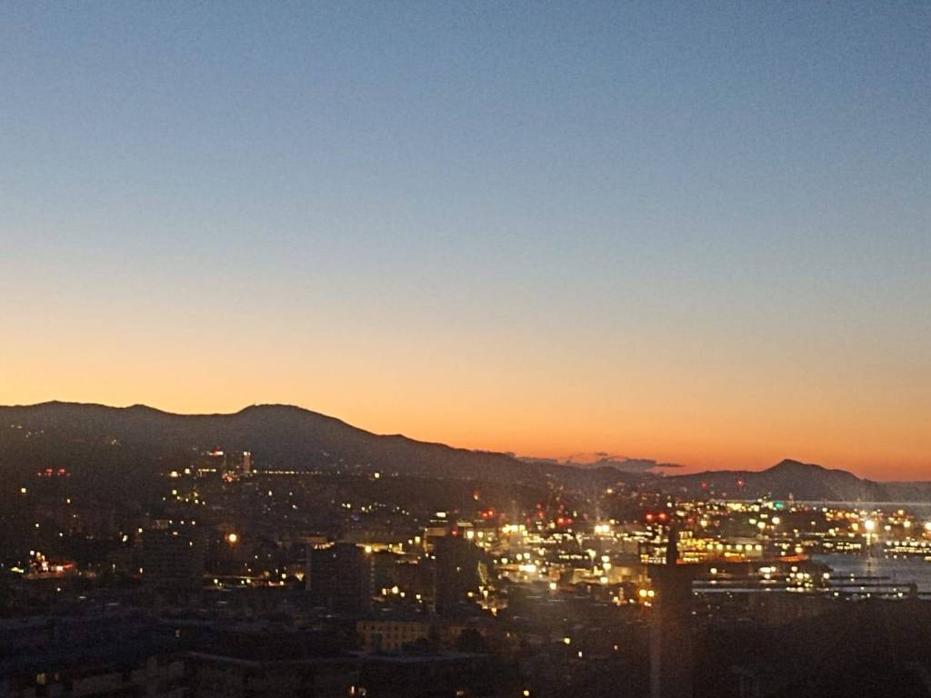 appartamento in vendita a Genova in zona Pegli