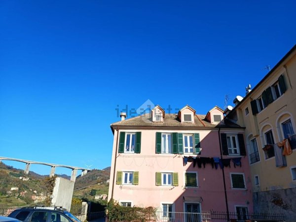 appartamento in vendita a Genova in zona Voltri