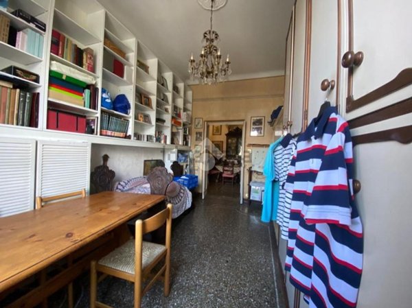 appartamento in vendita a Genova in zona Staglieno