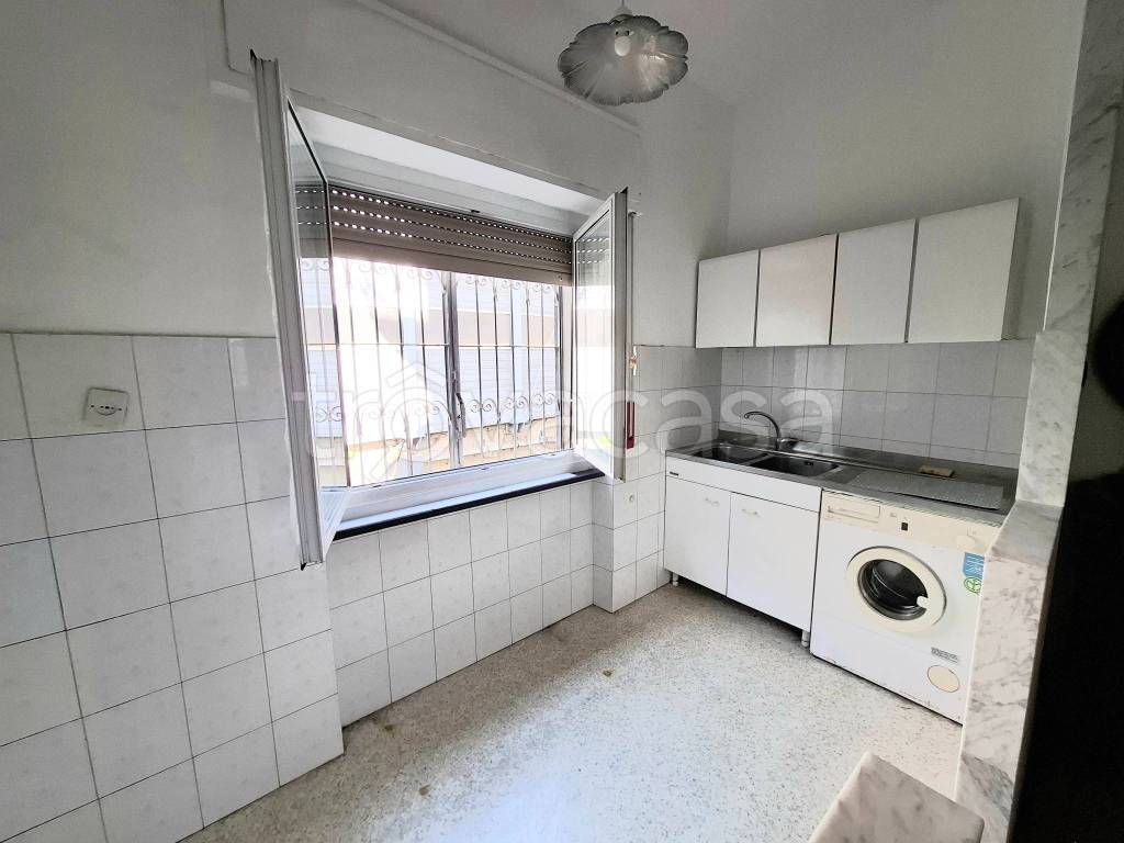 appartamento in vendita a Genova in zona Quezzi