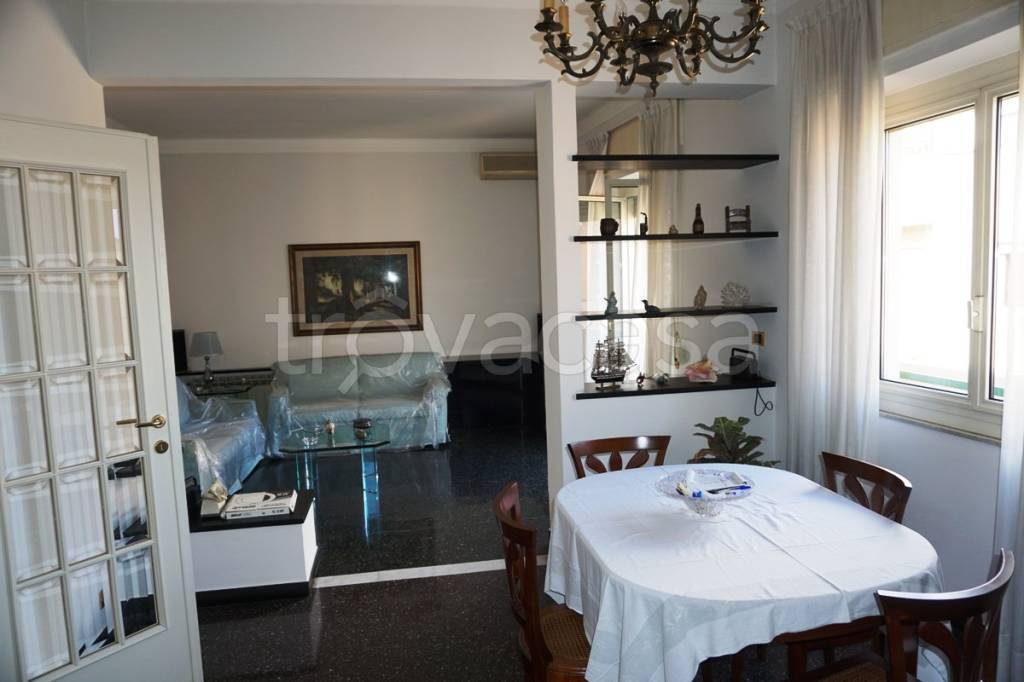 appartamento in vendita a Genova in zona Sampierdarena