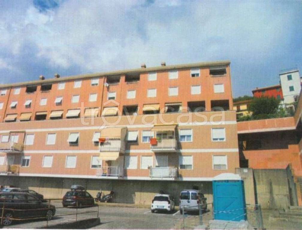 appartamento in vendita a Genova in zona San Gottardo/Sant'Eusebio