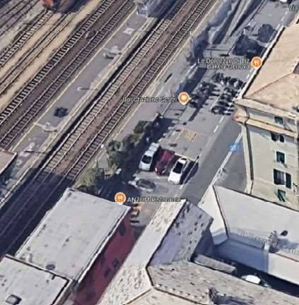 appartamento in vendita a Genova in zona Sestri Ponente