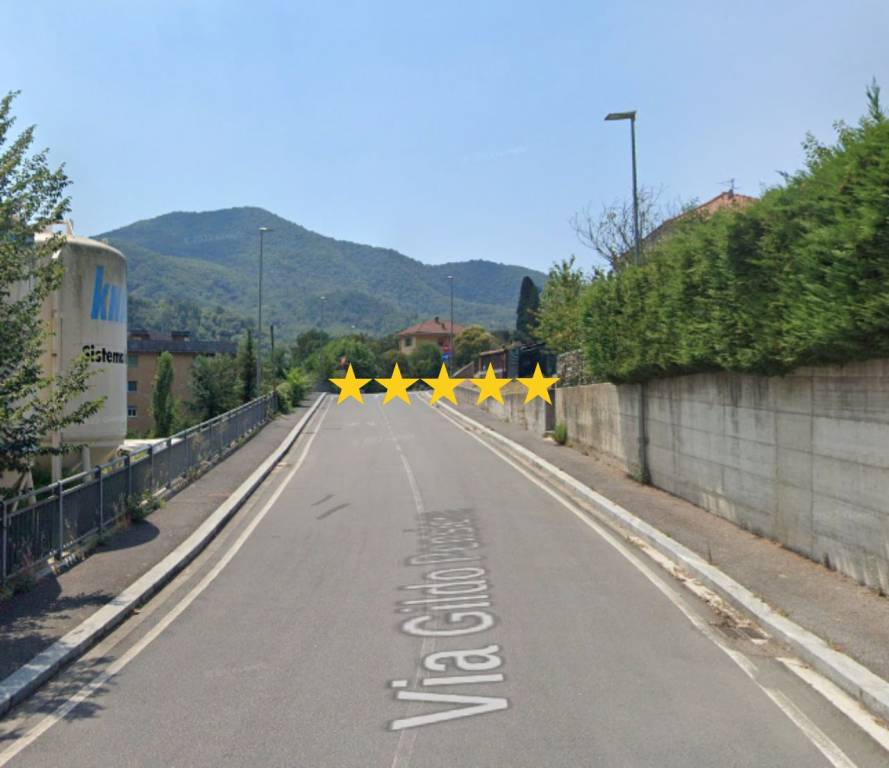 appartamento in vendita a Genova in zona Struppa