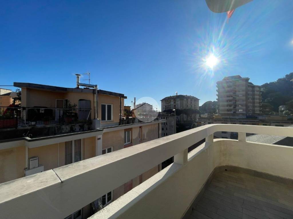 appartamento in vendita a Genova in zona Pegli