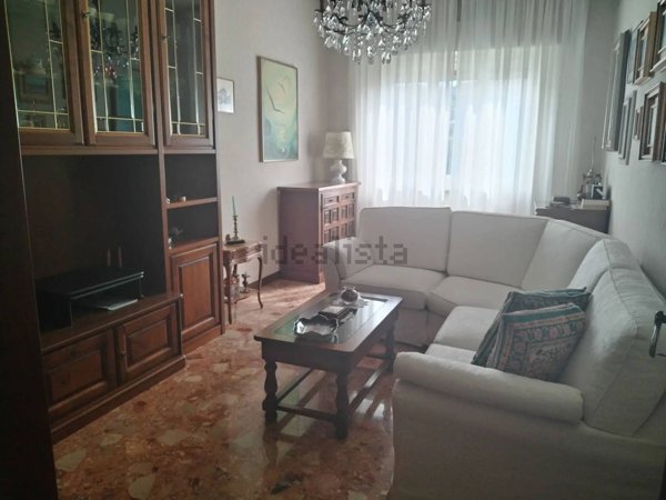 appartamento in vendita a Genova in zona Sestri Ponente
