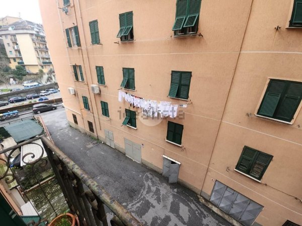appartamento in vendita a Genova in zona Certosa
