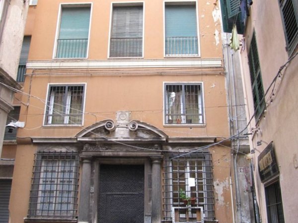 quadrivano in vendita a Genova in zona Sottoripa / Maddalena / Molo