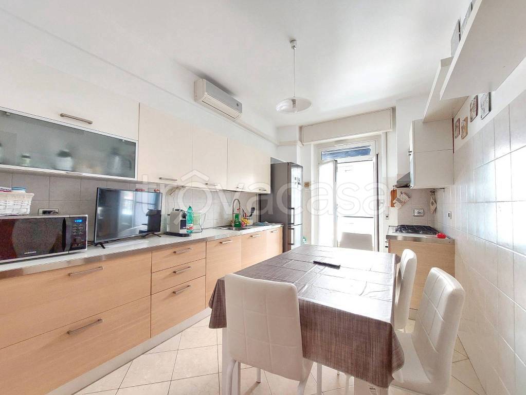 appartamento in vendita a Genova in zona Sampierdarena