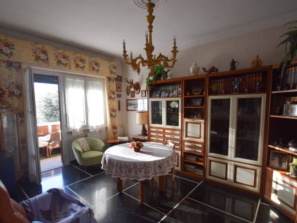 appartamento in vendita a Genova in zona Palmaro / Pra'