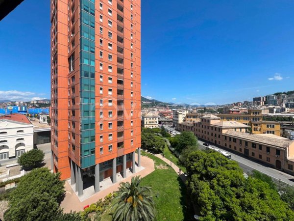 ufficio in vendita a Genova in zona Sampierdarena