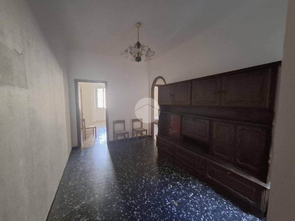 appartamento in vendita a Genova in zona Rivarolo