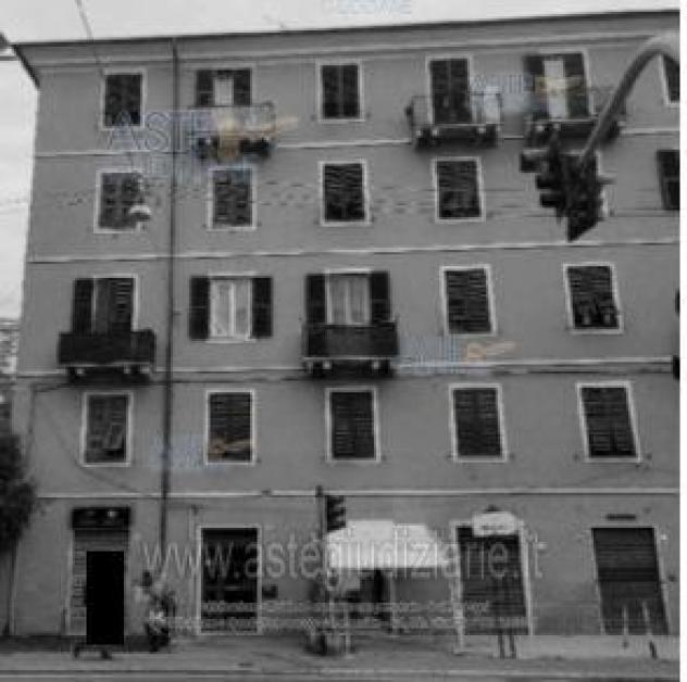 appartamento in vendita a Genova in zona Rivarolo