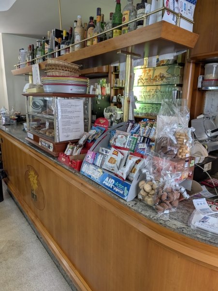 negozio in vendita a Genova in zona Portoria / Piccapietra
