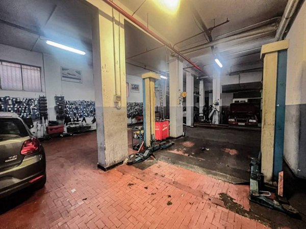 negozio in vendita a Genova in zona Nervi